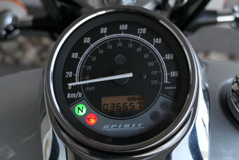 Honda VT 750 C2 Shadow Spirit - 16