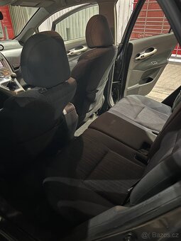 Toyota Auris 2.0 nafta - 16