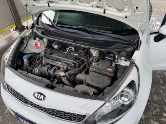 Kia Rio 1.4 CVVT 6q manuál - 16