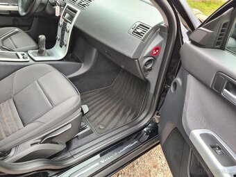 VOLVO V50 2,0D 130 KW MANUÁL PŘEVODOVKA - 16
