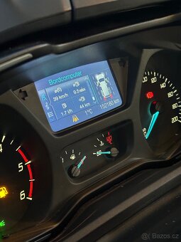 FORD TRANSIT CUSTOM 2.2 TDCi 2014 5-míst - 16