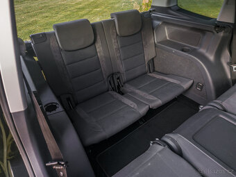 VW Touran STYLE, 2.0 TDI 103kW, 2012, 7 míst - 16