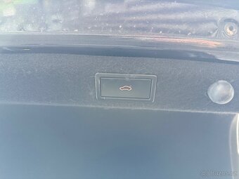 SUPERB 3 2,0TDi 140kw 4x4 DSG STYLE CANTON KŮŽE CARPLAY DPH - 16