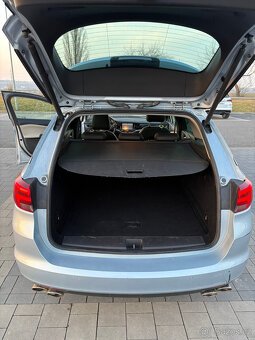 Opel Astra Sports Tourer+ 12/2016 - plná výbava - 16