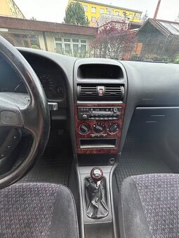 Opel astra 1.6. - 16