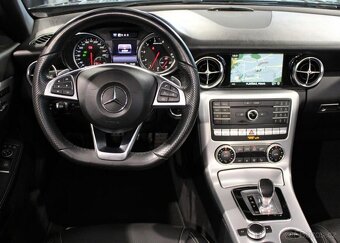 Mercedes-Benz SLC 43 AMG ACC / ILS / HarKar benzín automat - 16