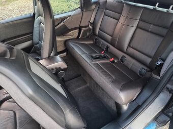 BMW i3 LED, kůže, šíbr, kamera, tepelko, velká naviagce - 16