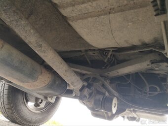 Jeep Cherokee 2,8 crdi 120kw BEZ KOROZE - 16