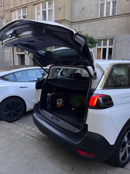 Peugeot 5008 1.2  rv.2019/11 měsíc koupene v čr - 16