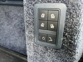 Range Rover 4,4 V8 Autobiography, CZ původ, DPH - 16