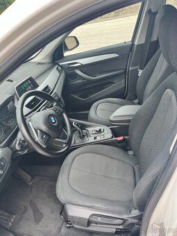 BMW X1 F48 2017 2.0 sDrive 141kw, odnímatelné TAŽNÉ, el.kufr - 16