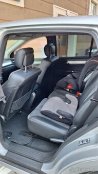 Mercedes-bens R320 2009 roku - 16