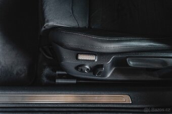 VOLKSWAGEN Passat-2.OTDi-110kW-DSG-Highline-VirC-ZÁRUKA-R17 - 16