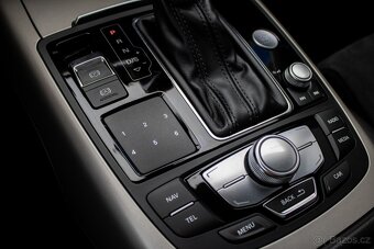 Predám Audi A6 Allroad 3.0 TDI 272k quattro S tronic - 16