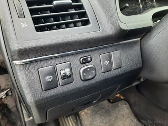 Toyota Avensis, 1,8 16V 108kW   AUTO A/C   VÝHŘEV - 16