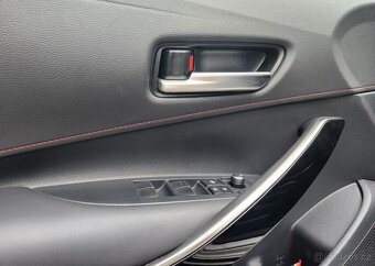 Toyota Corolla 2.0-HYBRID-GR SPORT-V ZÁRUCE - 16
