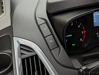 Ford Tourneo Custom TITANIUM 2.2TDCi 114kW 8 MÍST, KAMERA - 16