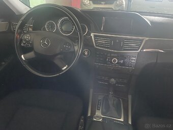 MB E 220CDi combi 2011 Aut. slušný stav a km. Elegance - 16