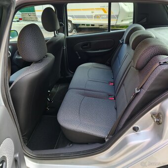 Renault Clio 1.2i 43kw, poctivých 66000km,klima,1.majitel - 16