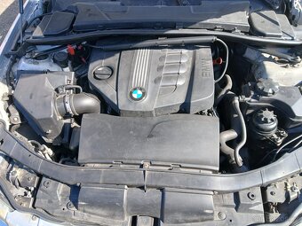 BMW E91 320d xDrive 135kW—poslední rok výroby 2012, manuál, - 16