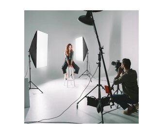 Fotopozadí (3- bílé, černé, zelené) + 2x softbox 90W - 16