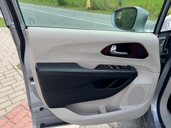 Chrysler Pacifica 3,6 RU Limited Sunroof 2020 - 16