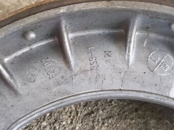 Nepoužité brzdové obložení Osinek Jawa ČZ 250 350 175 125 - 16