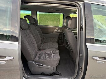 Volkswagen Sharan 2.0 TDI 4MOTION - 16
