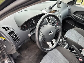 KIA CEED-1.6-92KW-KLIMA-129000-KM-SERVISKA - 16