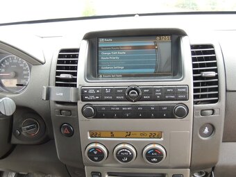 Nissan Pathfinder 2.5DCi,128kw,4x4,7míst,11/2005 - 16