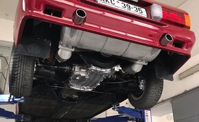 Tatra 613/4 Mi motor 4,4 - 16