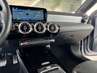 Mercedes-Benz CLA180 AMG,MbuX,Panorama,FaceLift - 16