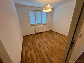 Kompletní realizace a rekonstrukce domů, bytů - 16