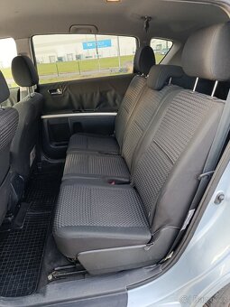 Toyota Corolla verso 1.8 Benzín + Lpg - 16