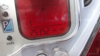 Vespa gts 250 - 16