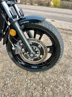 Kawasaki Vulcan S - 16