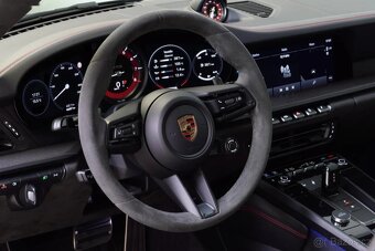 Porsche 911, Carrera 4 GTS - 16