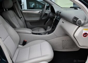Mercedes-Benz Třídy C 320CDI AVANTGARDE N.TOP A/T - 16