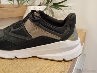 Under Armour pánské teenisky vel. 46/47 kožené - 16