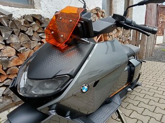 BMW CE 04 - 16