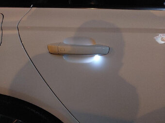AUDI A6 AVANT 2.0 TDI / 140 kW / Manuál / BOSE / Webasto - 16
