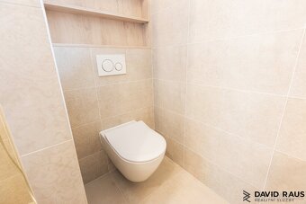 Prodej rodinného domu 4+kk s bazénem (140,4 m2) a zahradou,  - 16