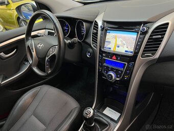 Hyundai i30 combi 1.6 CRDi,100 kW,manual,Style,AC,1maj,DPH - 16