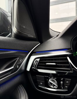 BMW 540d xDrive M-PERFORMANCE - 16