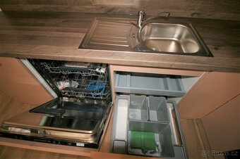 Cihlový byt 2+kk, 54 m2 s balkonem, vč. parkovacího místa - 16
