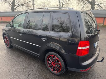 Volkswagen Touran 2.0 TDi FACELIFT MOŽNO NA SPLÁTKY - 16