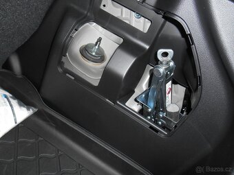 Prodám Suzuki Swift 1,2 Elegance Hybrid 61kw - 16