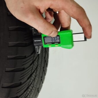 Kola na BMW 7,5Jx17H2 ET30 pneu Bridgestone 225/50/R17 - 16