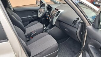 Kia Venga, 1.4i / najeto 92 000km ČR - 16