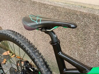 YT Industries Capra AL Comp 2 vel. L roku 2016 - 16